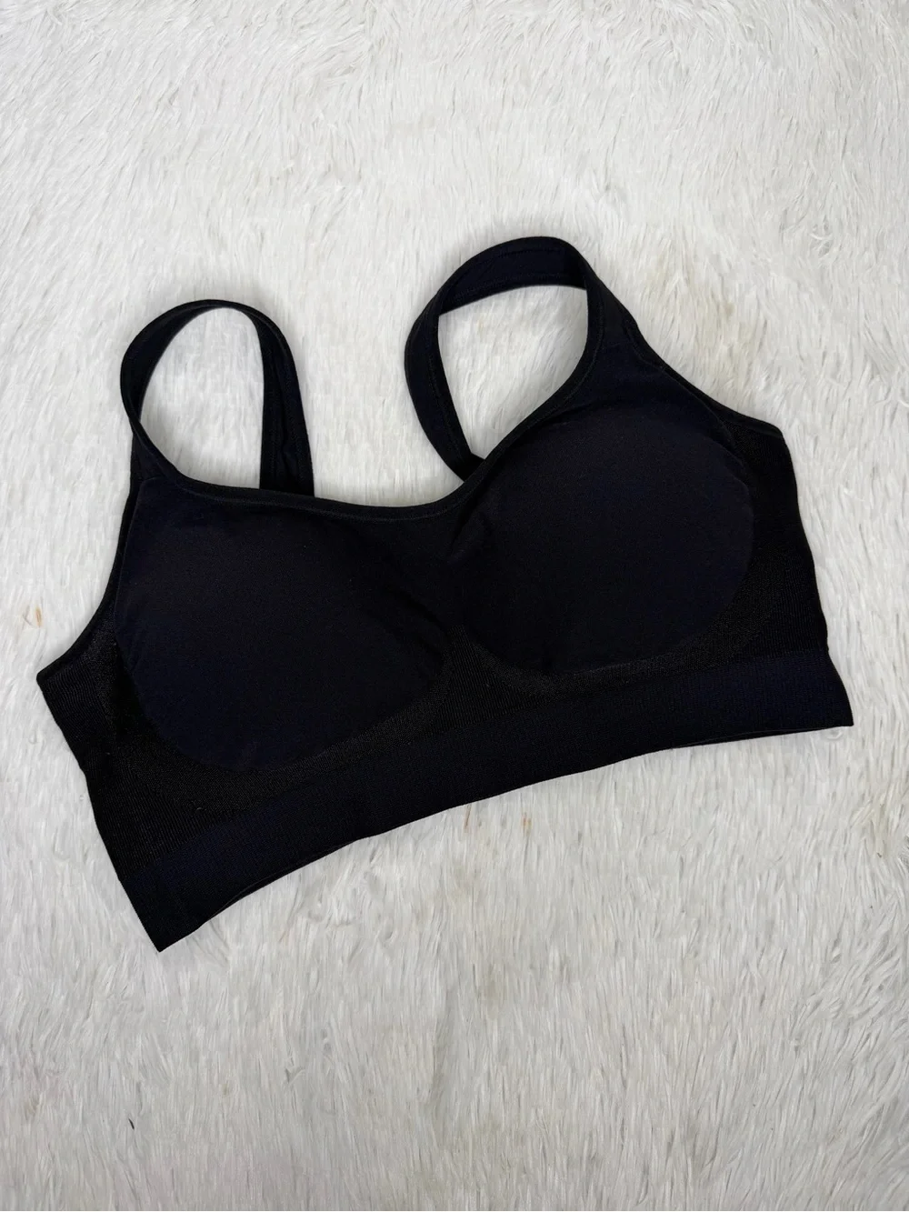 UNDEROUTFIT / The Comfort Shaping Bra Black Style # 457 / L